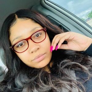 Meet your Posher, Kiana